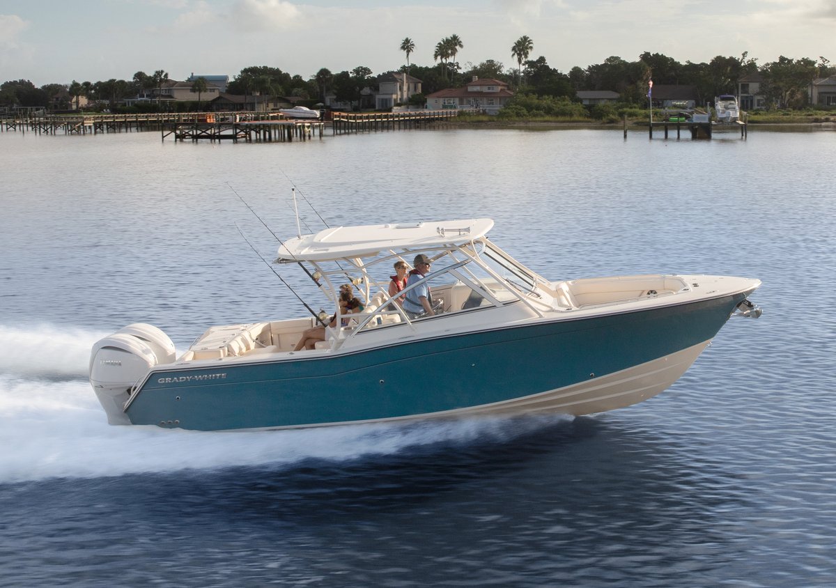 2-12933_freedom-307-grady-white-30-foot-dual-console-2u7a8281